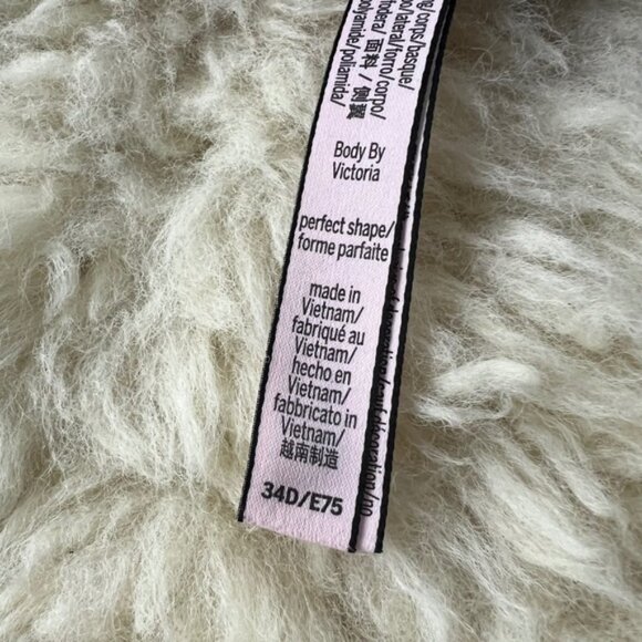 Victoria's Secret Body by Victoria Perfect Shape Bra 34D - Picture 3 of 5